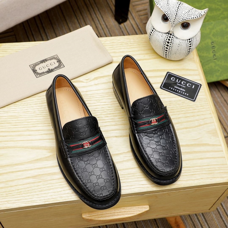 G*u*i leather shoes